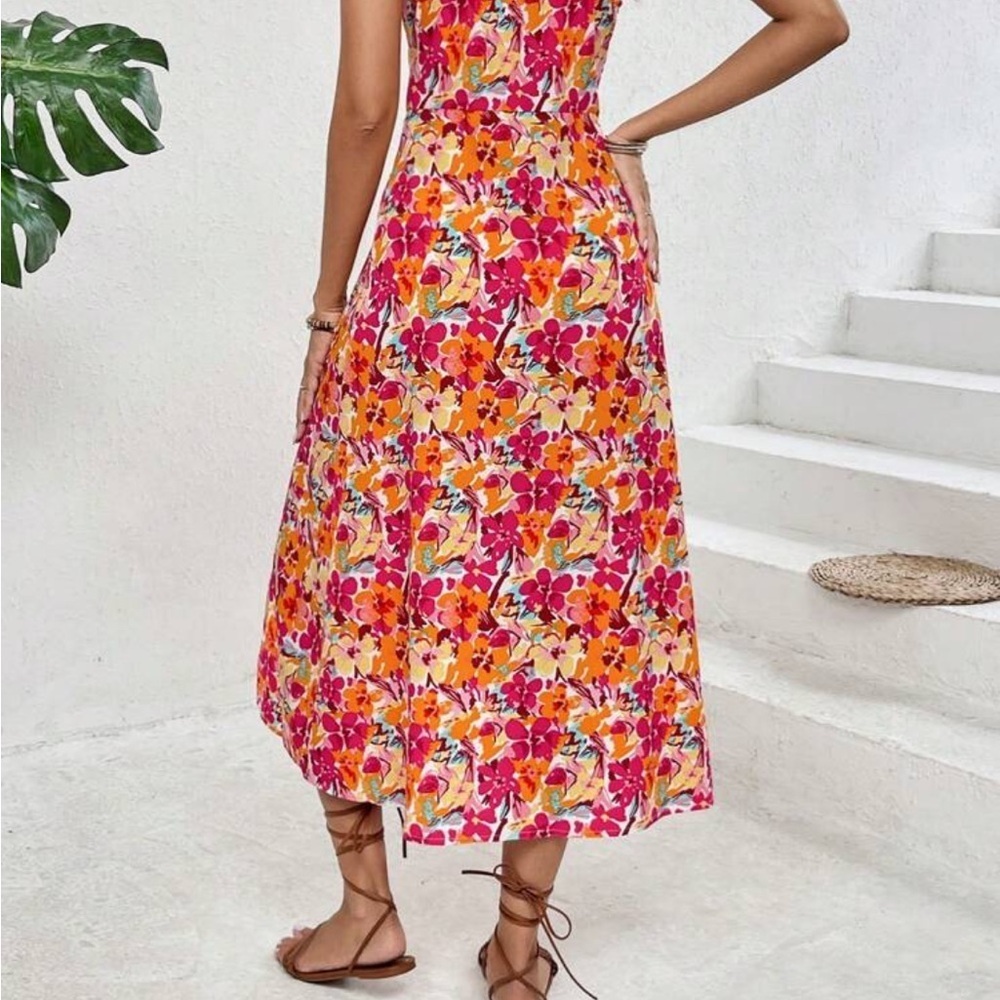 Floral Summer Dress
8121 - Picture 2 of 4